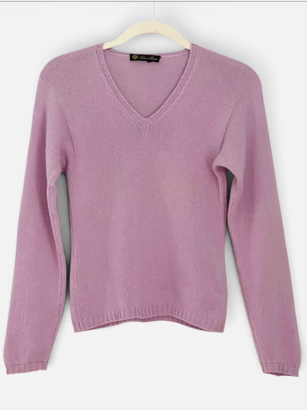 Loro Piana 100% Cashmere Purple V-Neck Sweater Size 38/ US 0-2